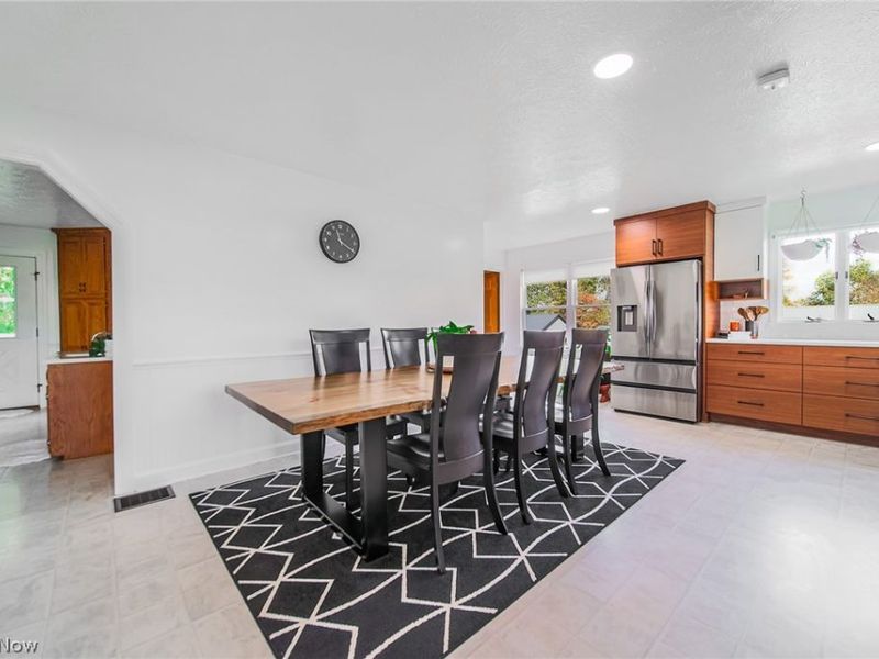 8383 Hoy Road, Fredericksburg, OH 44627 Photo 11