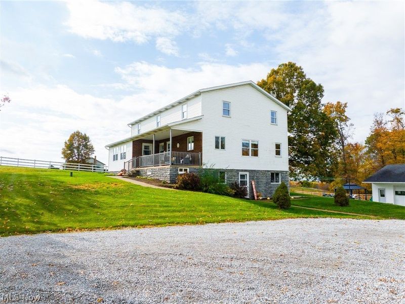 8383 Hoy Road, Fredericksburg, OH 44627 Photo 5