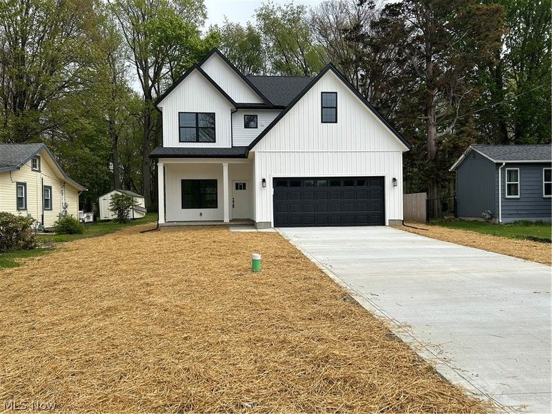 5595 Walnut Street, Mentor on the Lake, OH 44060 Photo 1