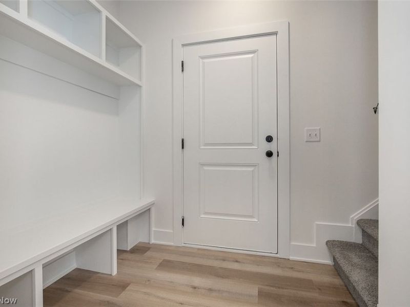 5595 Walnut Street, Mentor on the Lake, OH 44060 Photo 14