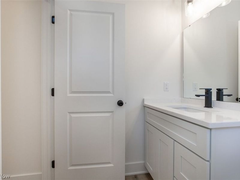 5595 Walnut Street, Mentor on the Lake, OH 44060 Photo 16