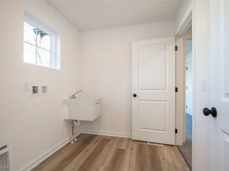 5595 Walnut Street, Mentor on the Lake, OH 44060 Photo 18