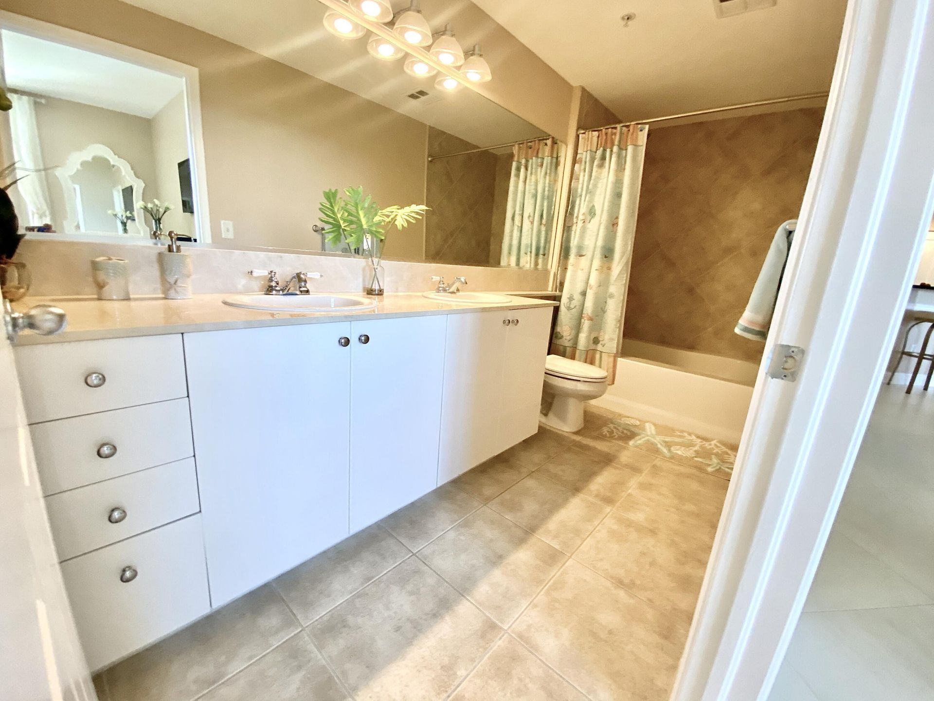 806 E Windward Way, Unit 508, Lantana, FL 33462 Photo