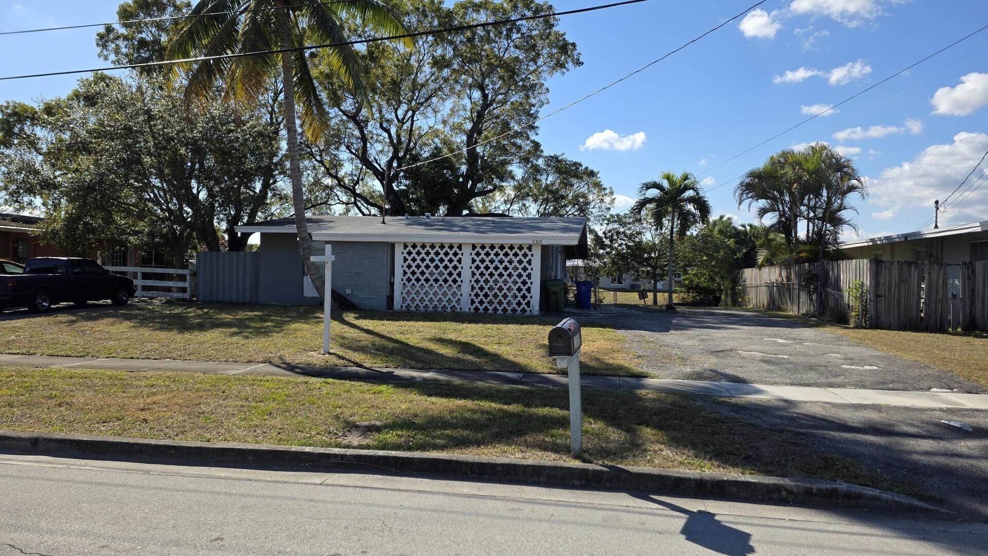 2305 E River Drive, Margate, FL 33063 Photo