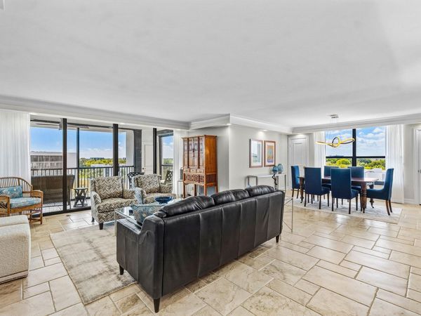 20090 Boca West Drive, Boca Raton, FL 33434