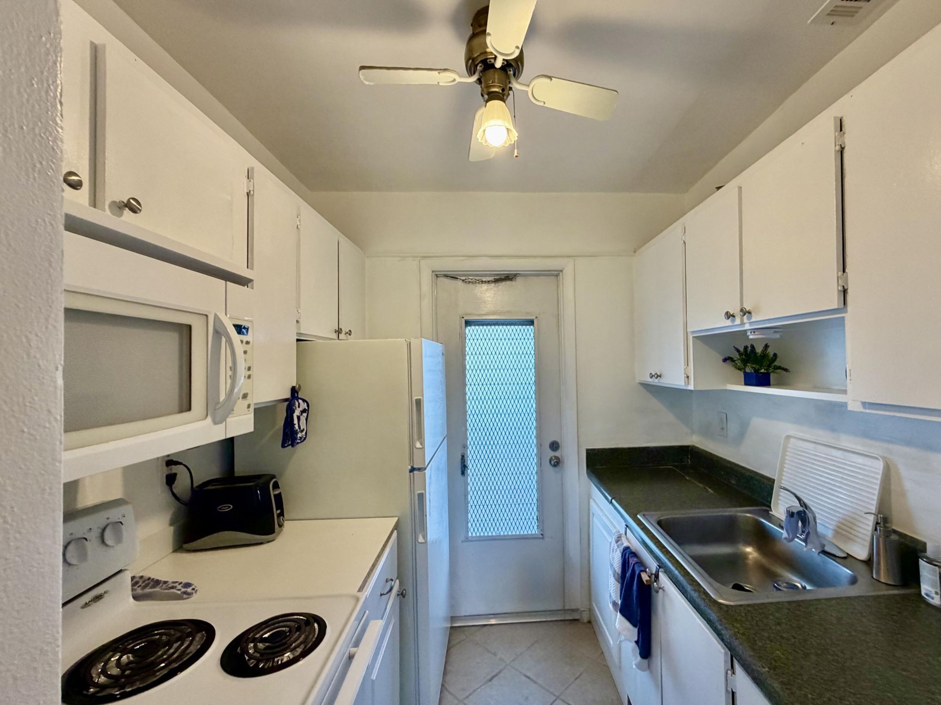 2551 W Golf Boulevard, Unit 204, Pompano Beach, FL 33064 Photo