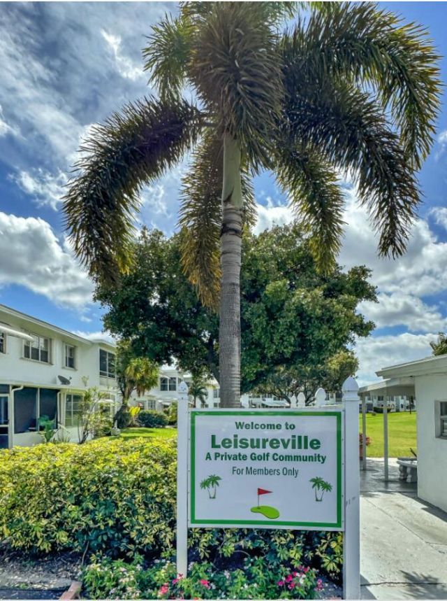 2551 W Golf Boulevard, Unit 204, Pompano Beach, FL 33064 Photo