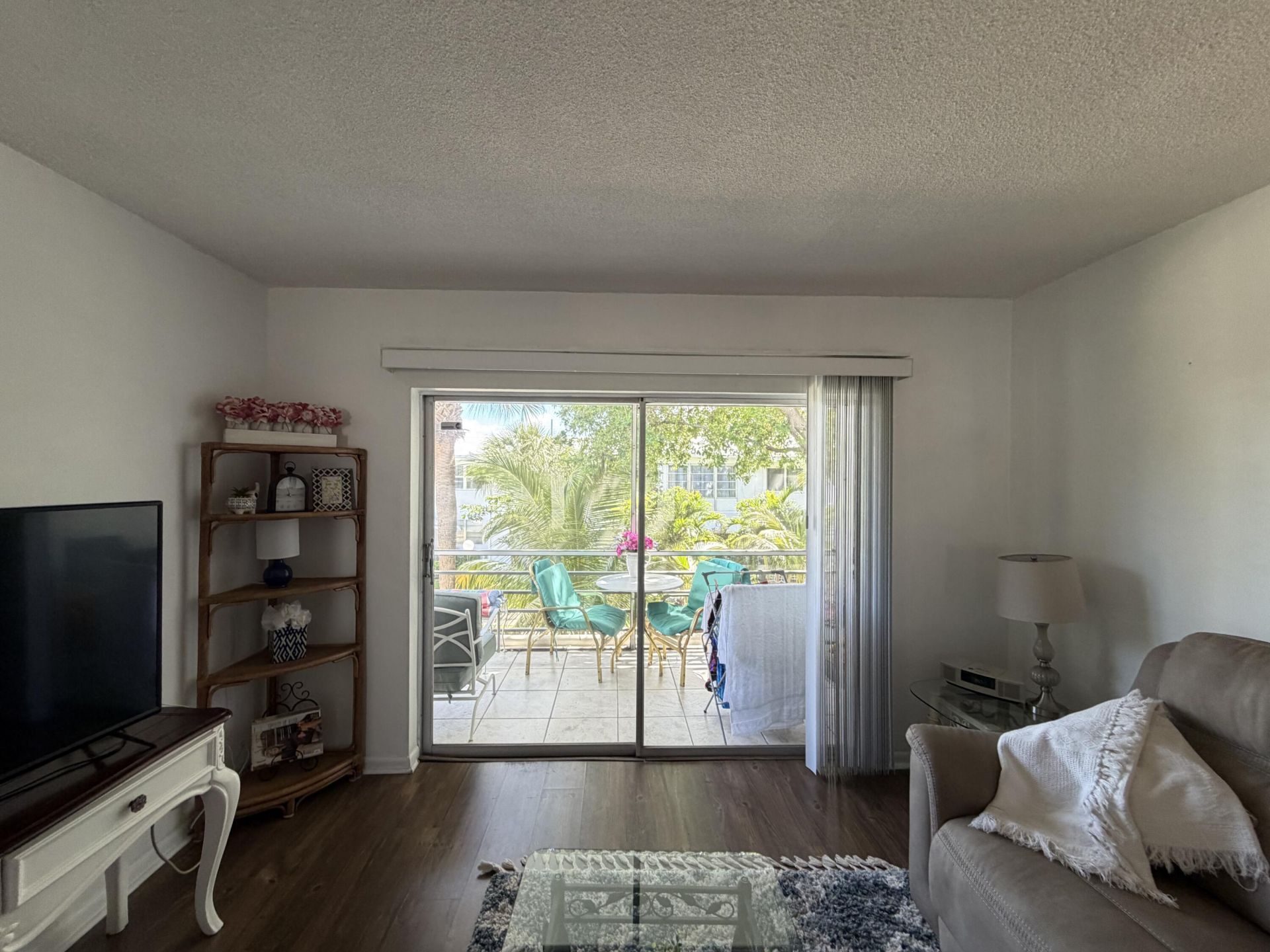 2551 W Golf Boulevard, Unit 204, Pompano Beach, FL 33064 Photo