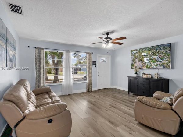 2286 NW 81st Ave, Sunrise, FL 33322