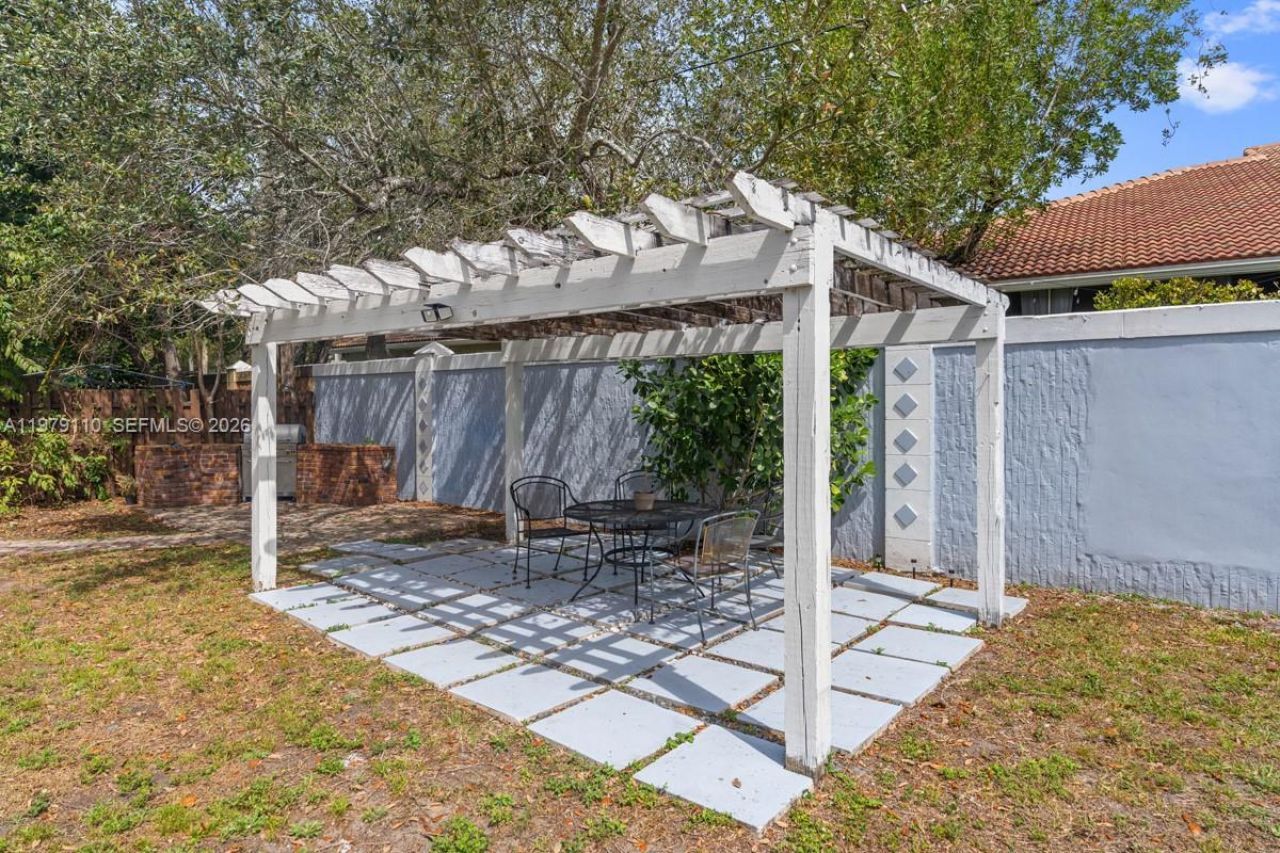 2286 NW 81st Ave, Sunrise, FL 33322 Photo