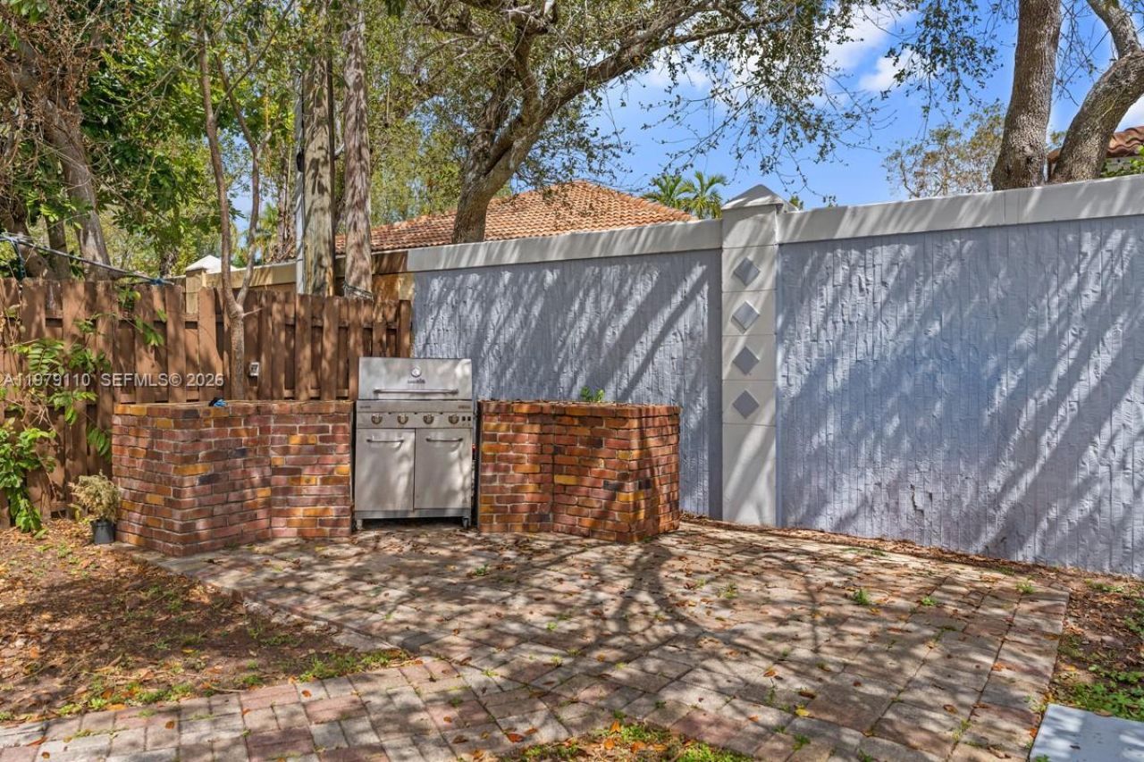 2286 NW 81st Ave, Sunrise, FL 33322 Photo
