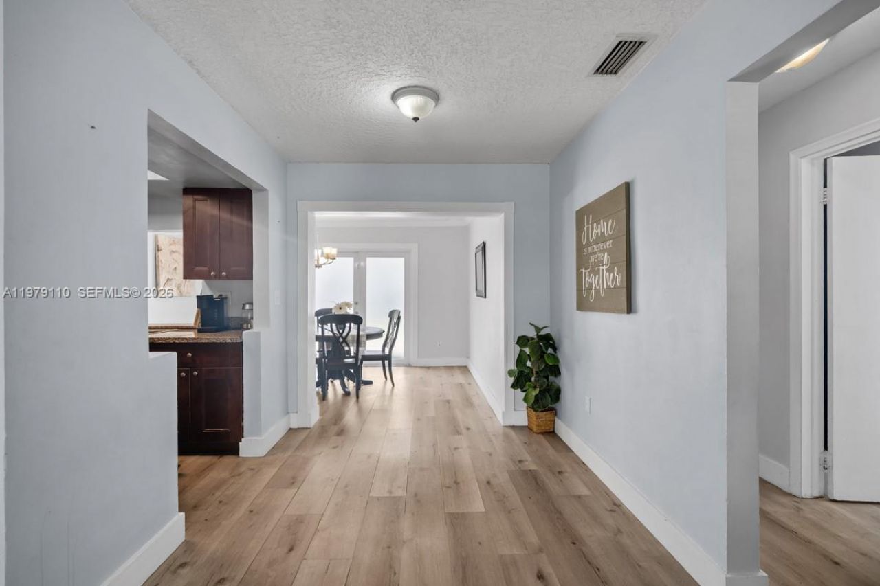 2286 NW 81st Ave, Sunrise, FL 33322 Photo
