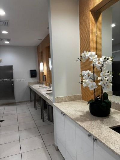 2775 NE 187th St, Unit 512, Aventura, FL 33180 Photo