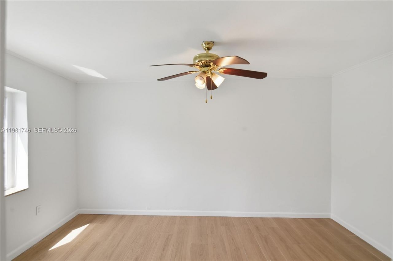 1431 NW 30th St, Miami, FL 33142 Photo