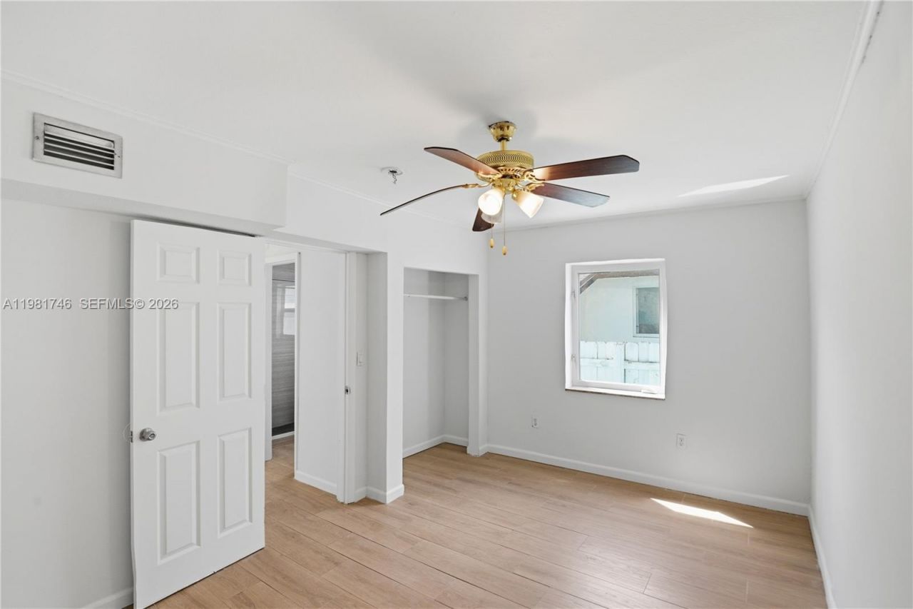 1431 NW 30th St, Miami, FL 33142 Photo