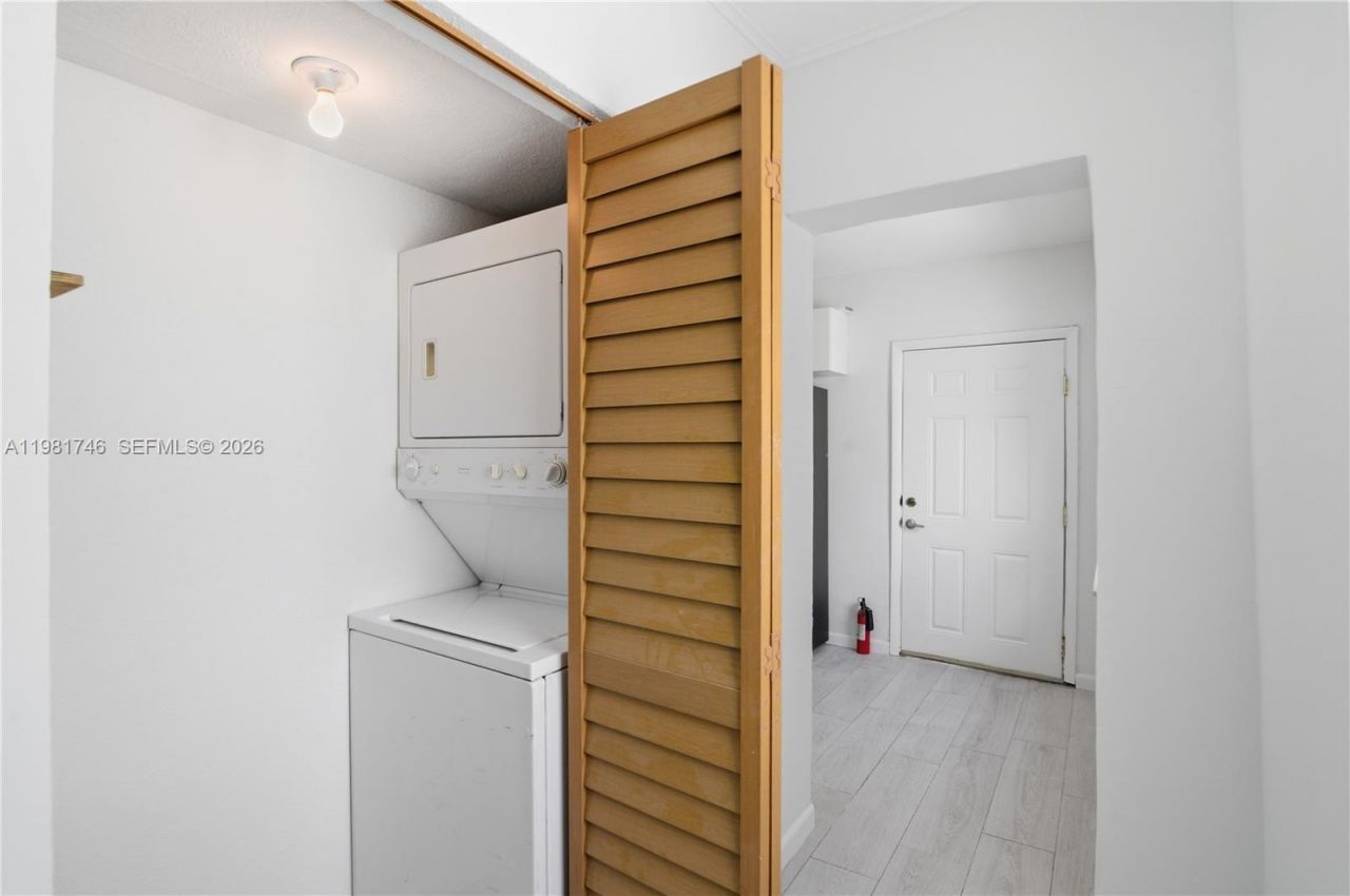 1431 NW 30th St, Miami, FL 33142 Photo