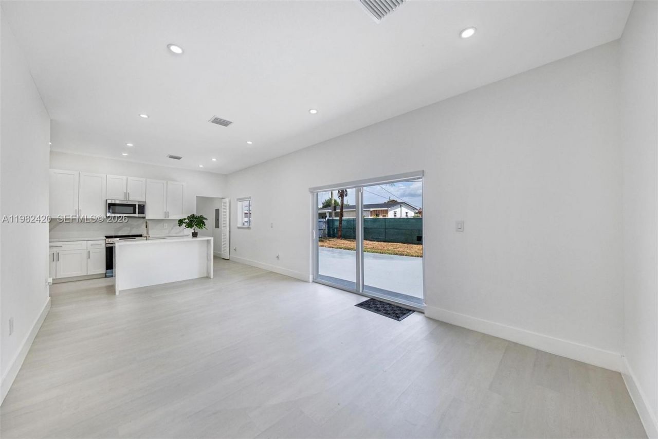 17201 NW 42nd Ave, Miami Gardens, FL 33055 Photo