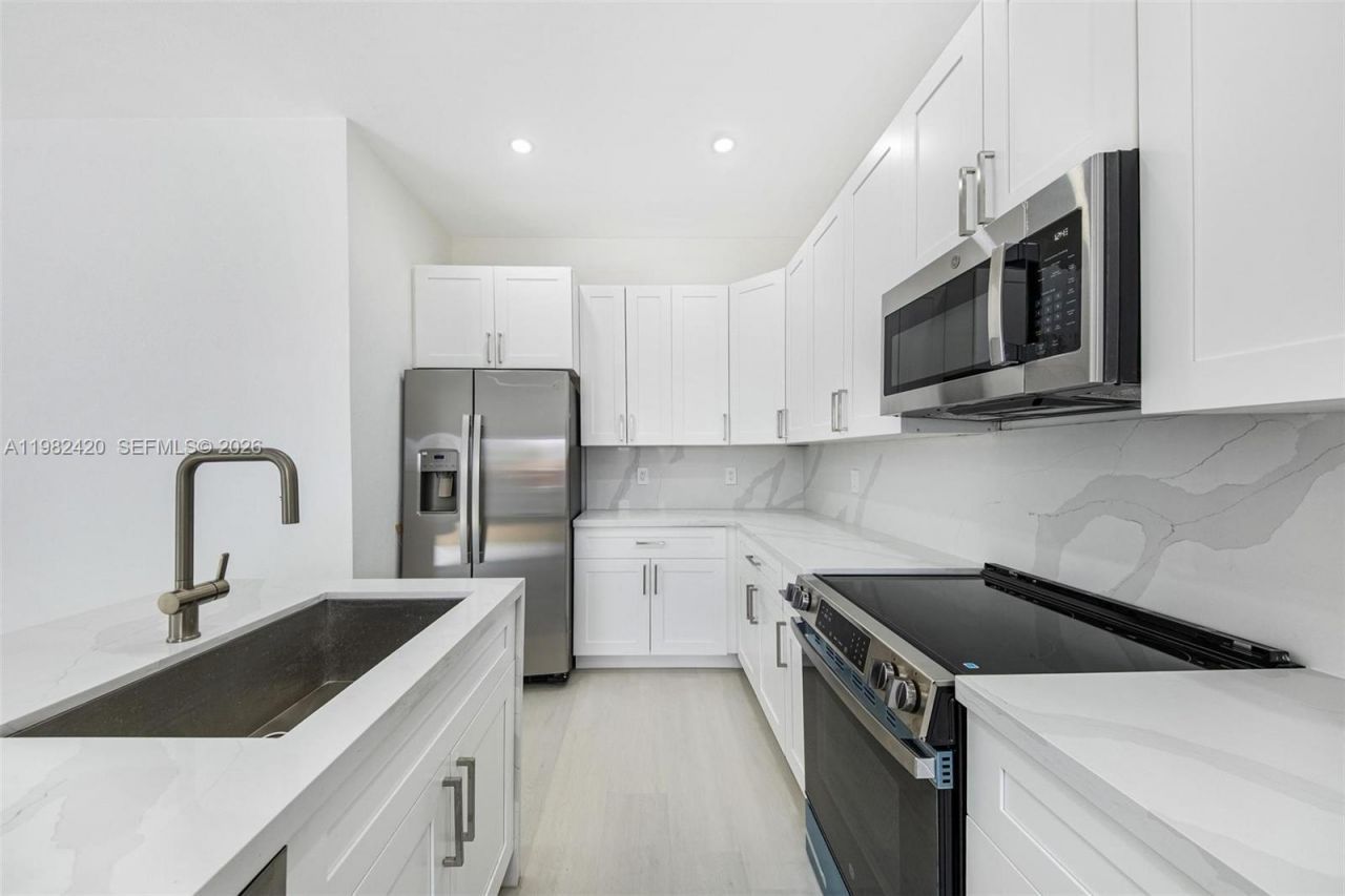 17201 NW 42nd Ave, Miami Gardens, FL 33055 Photo