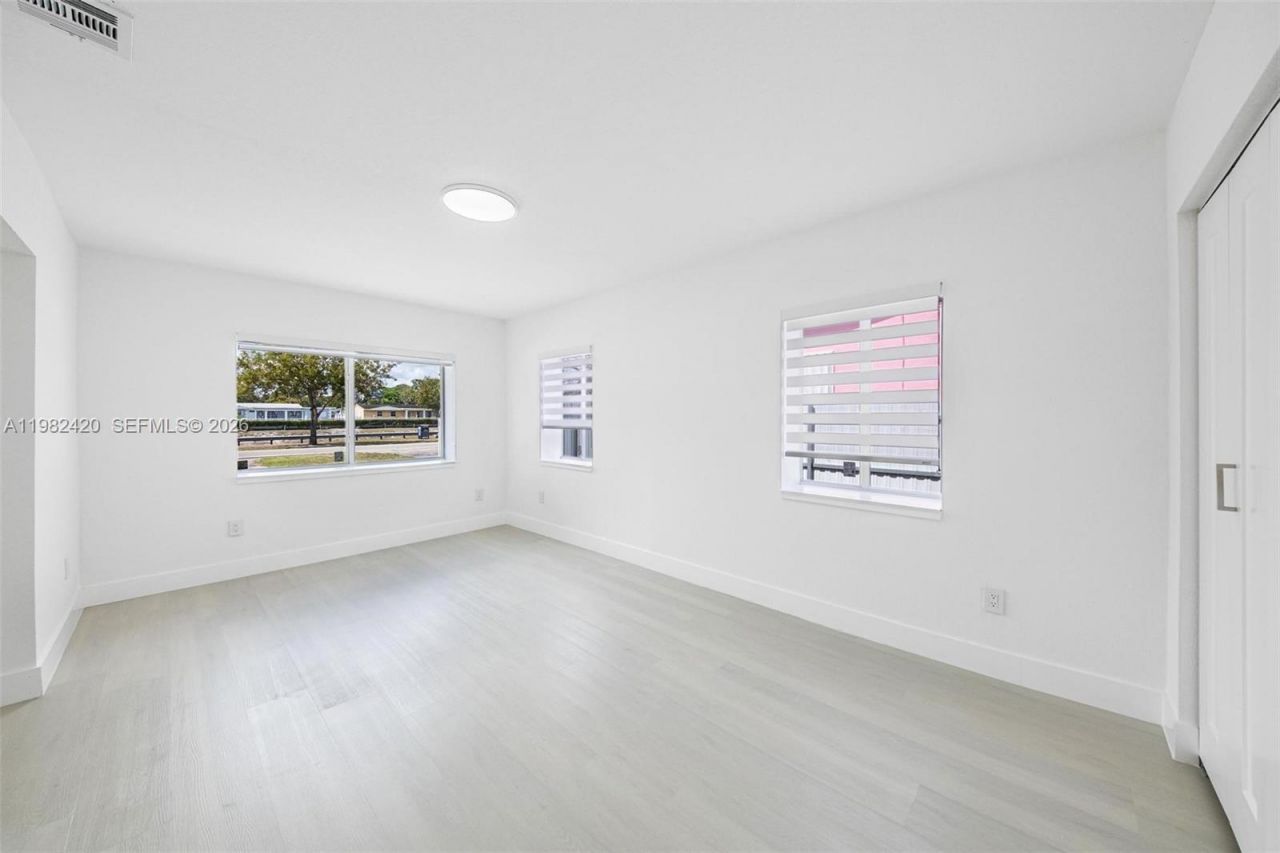 17201 NW 42nd Ave, Miami Gardens, FL 33055 Photo