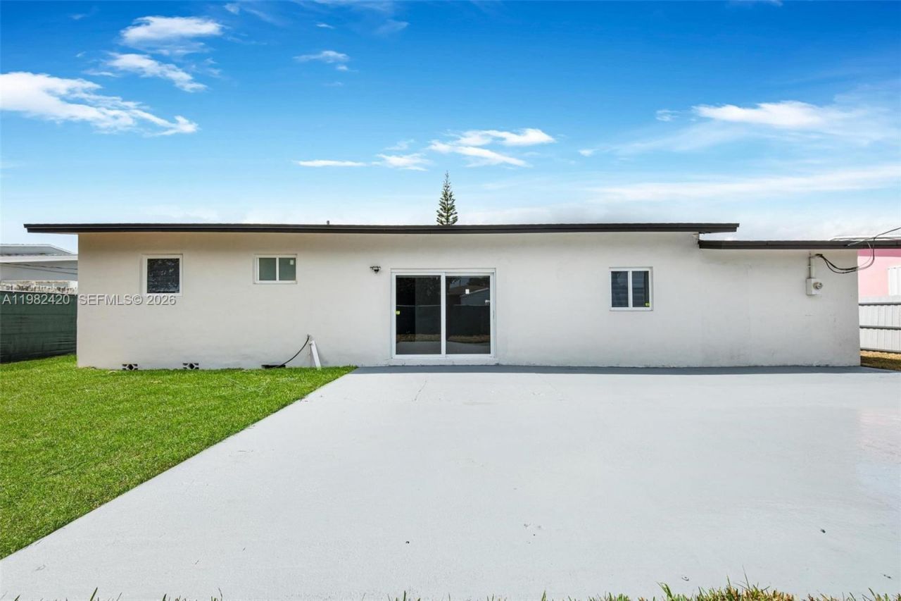 17201 NW 42nd Ave, Miami Gardens, FL 33055 Photo