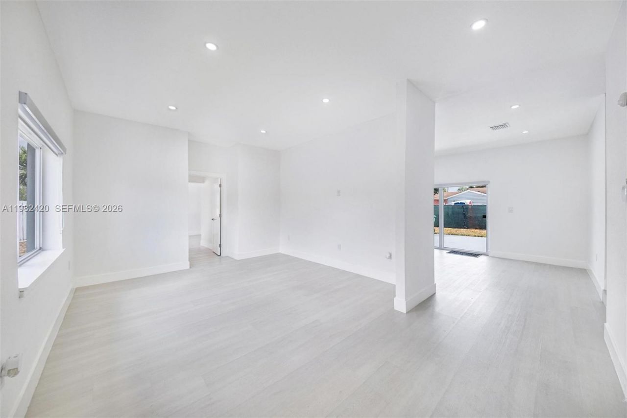 17201 NW 42nd Ave, Miami Gardens, FL 33055 Photo