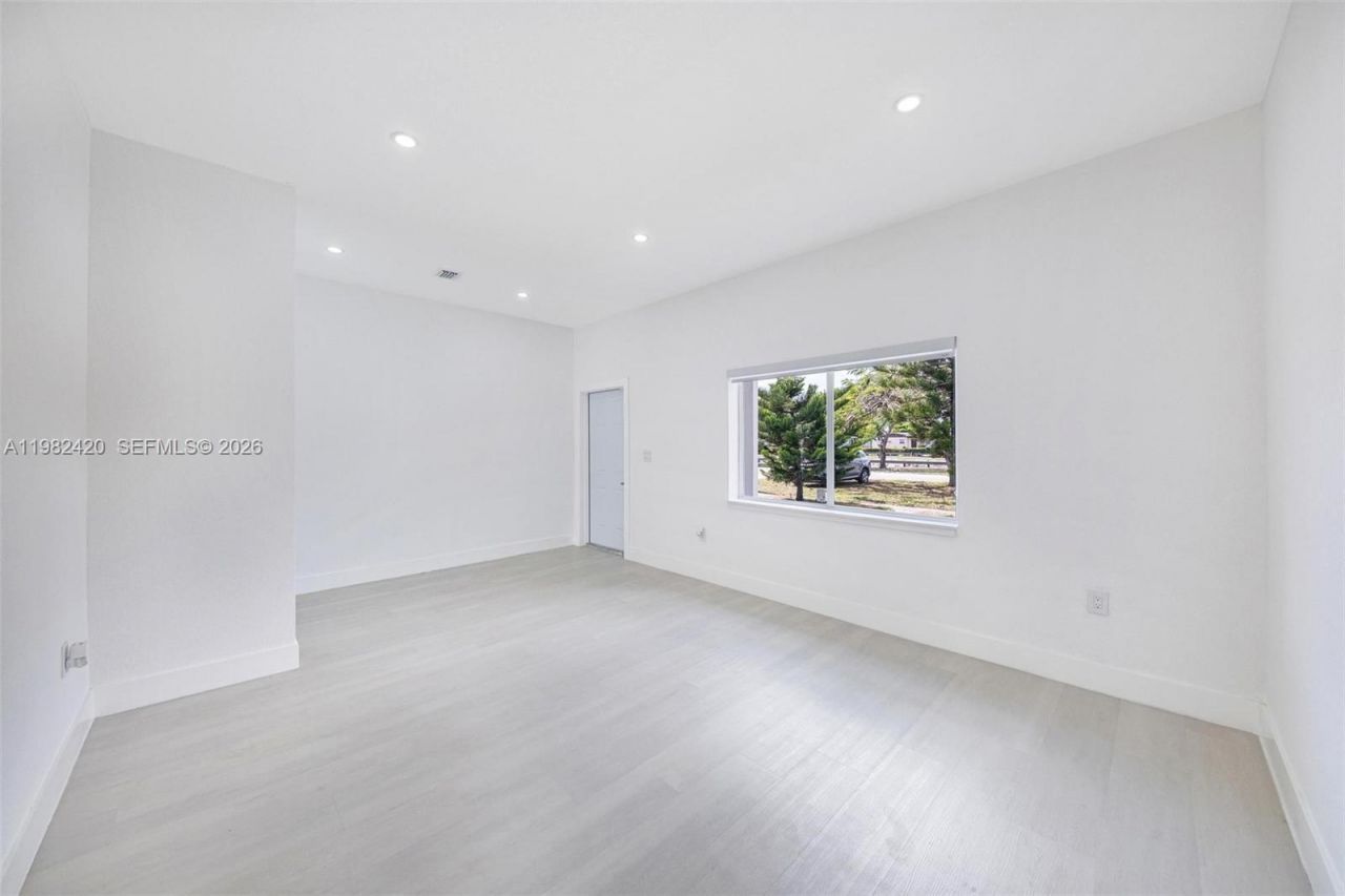 17201 NW 42nd Ave, Miami Gardens, FL 33055 Photo