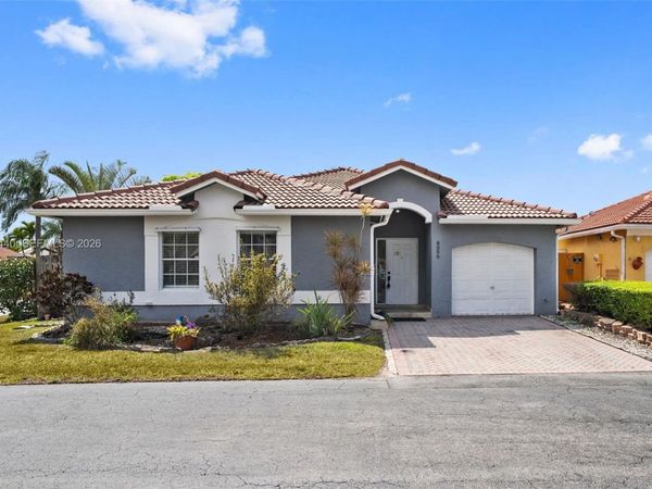 8050 SW 157th Pl , Miami, FL 33193