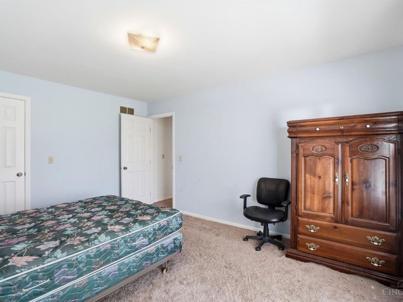 4954 Beechwood Road, Union Twp, OH 45244 Photo 25