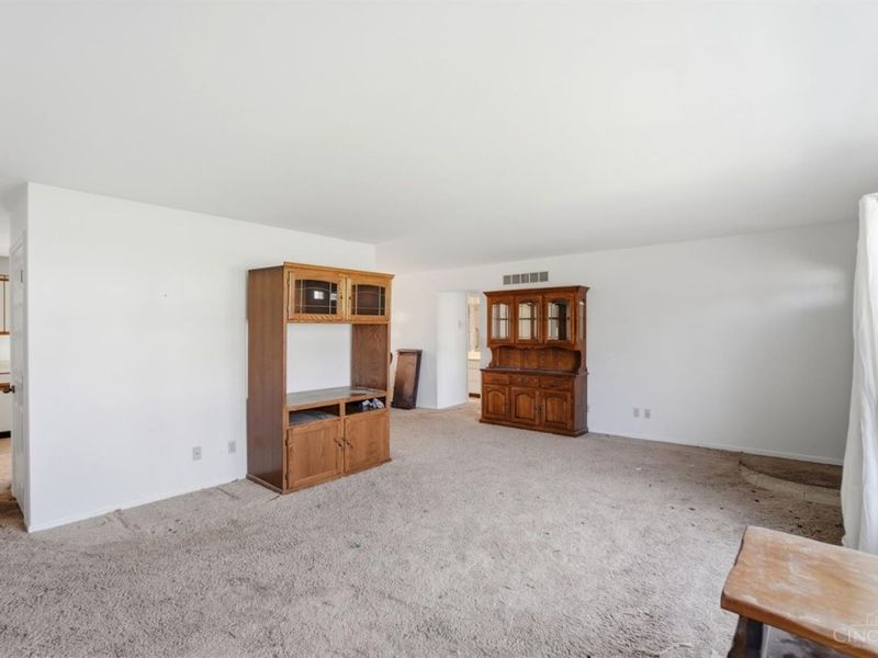 4954 Beechwood Road, Union Twp, OH 45244 Photo 8