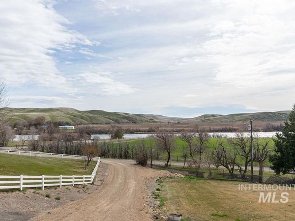 803 S Boise, Glenns Ferry, ID 83623