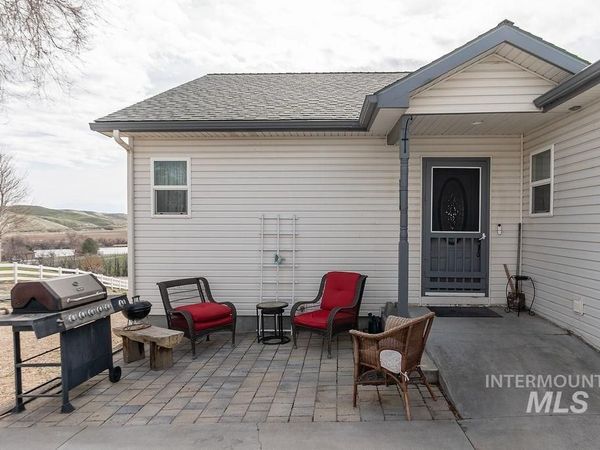 803 S Boise, Glenns Ferry, ID 83623