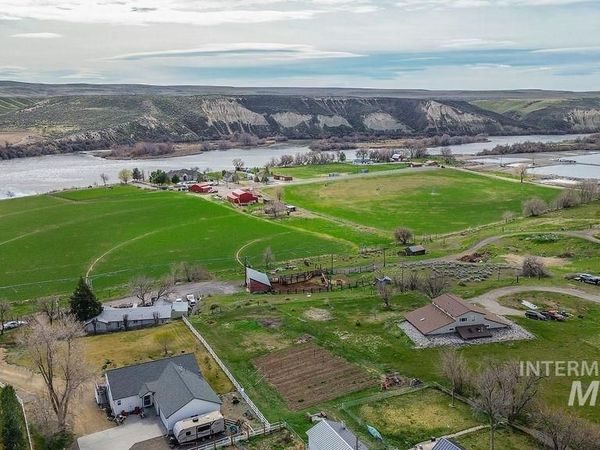 803 S Boise, Glenns Ferry, ID 83623