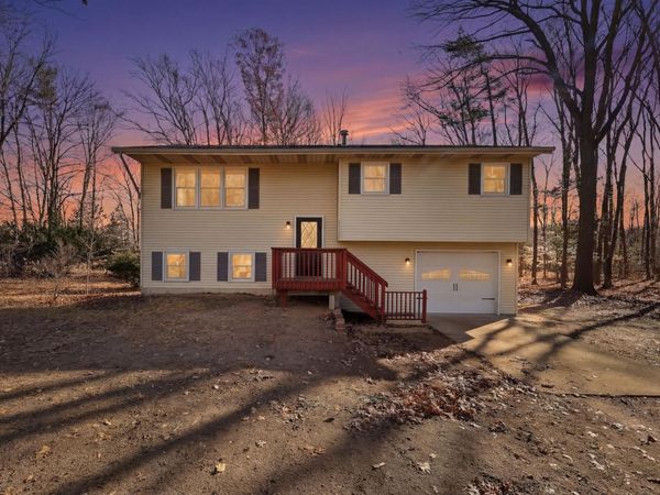 14180 168th Avenue, Grand Haven, MI 49417