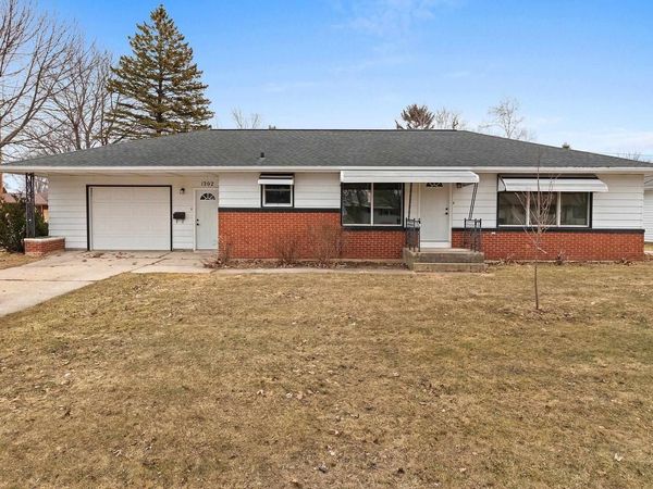 1202 2ND STREET, Kewaunee, WI 54216