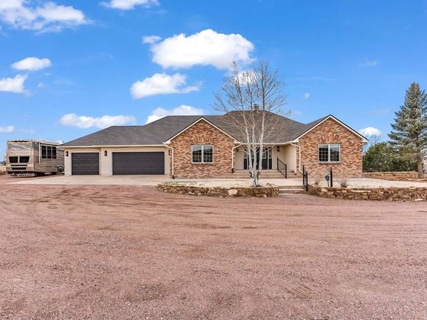 504 S Meredith Dr, Pueblo West, CO 81007