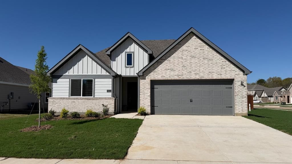 6013 Freedom Drive, Lindale, TX 75771 Main Photo