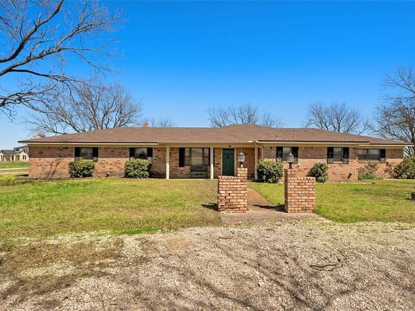 824 Iron Bridge Road, Lorena, TX 76655