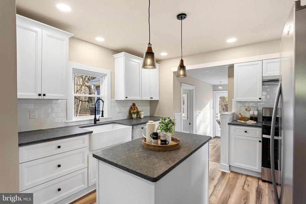 945 Washington Avenue, Franklinville, NJ 08322 Main Photo