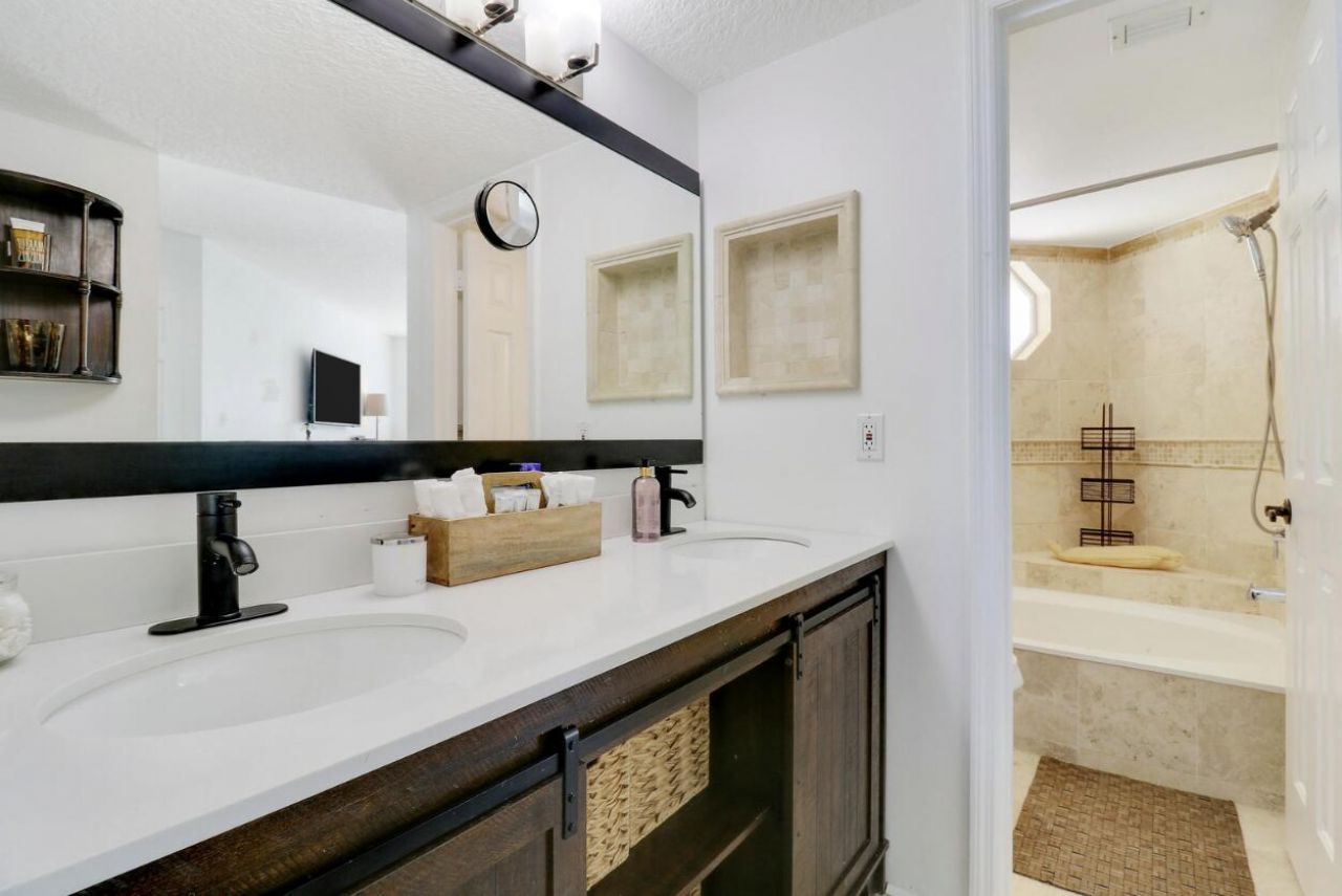 293 Seabreeze Circle, Jupiter, FL 33477 Photo