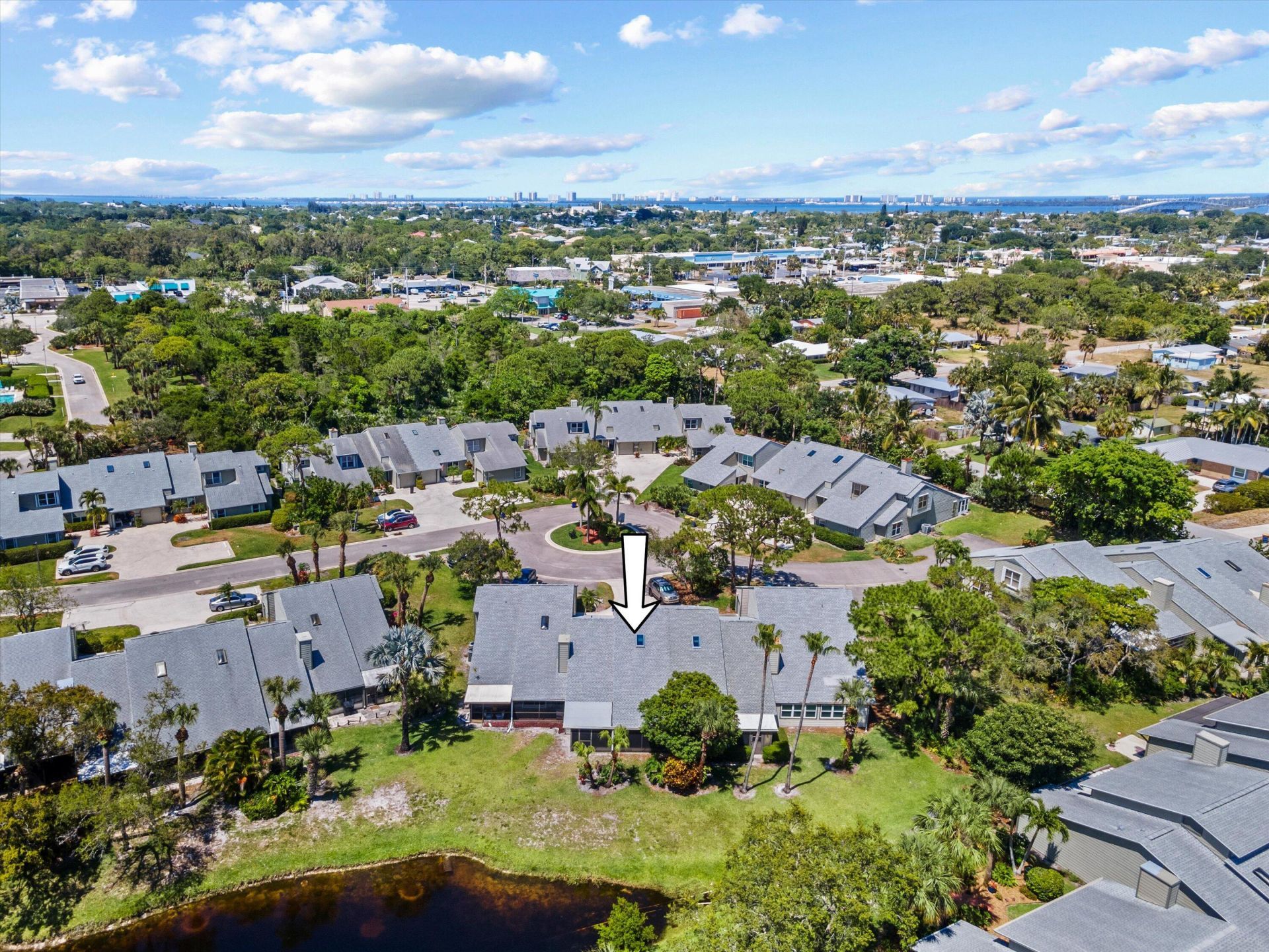 912 NE Sandalwood Place, Jensen Beach, FL 34957 Photo