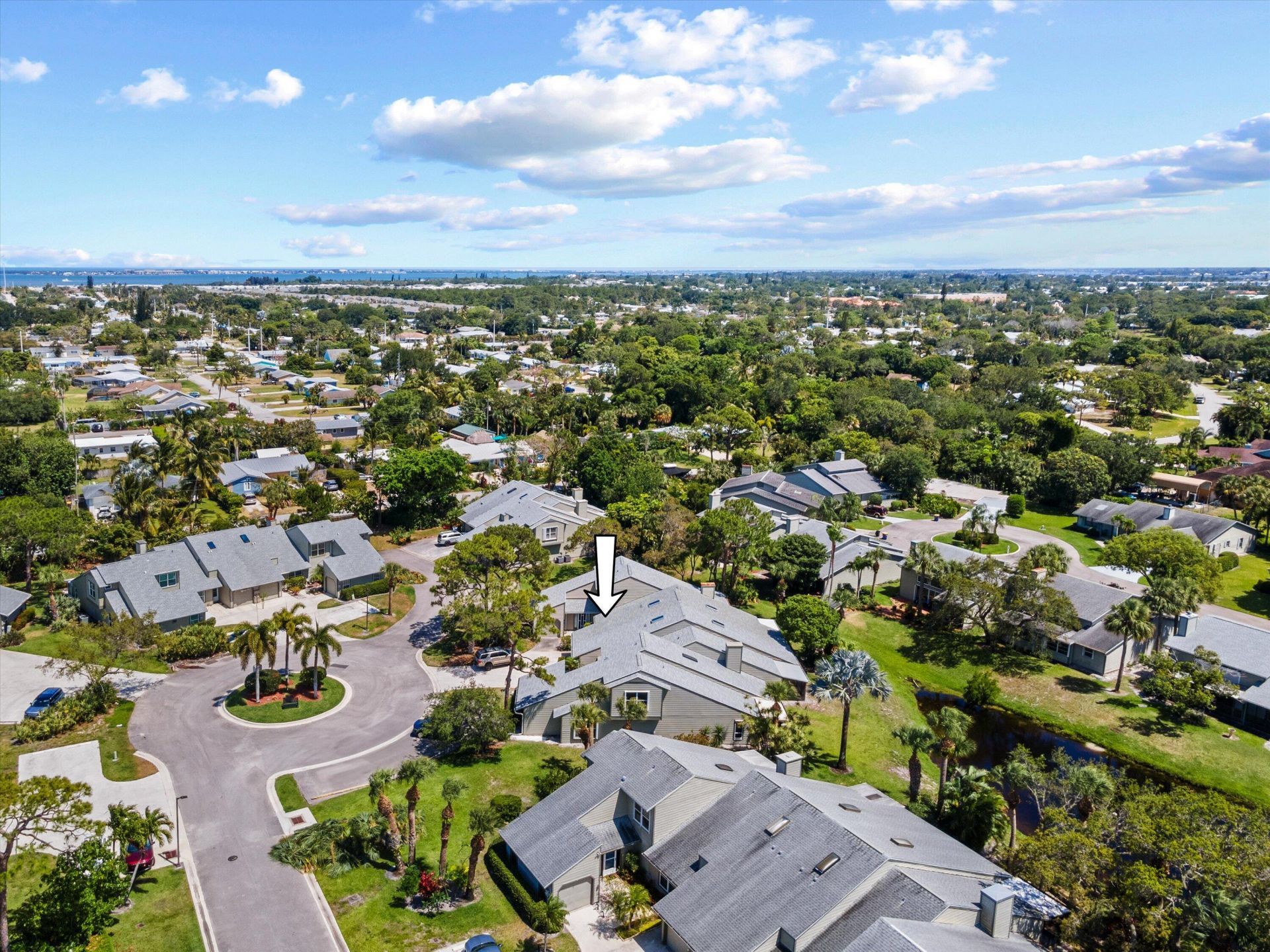 912 NE Sandalwood Place, Jensen Beach, FL 34957 Photo