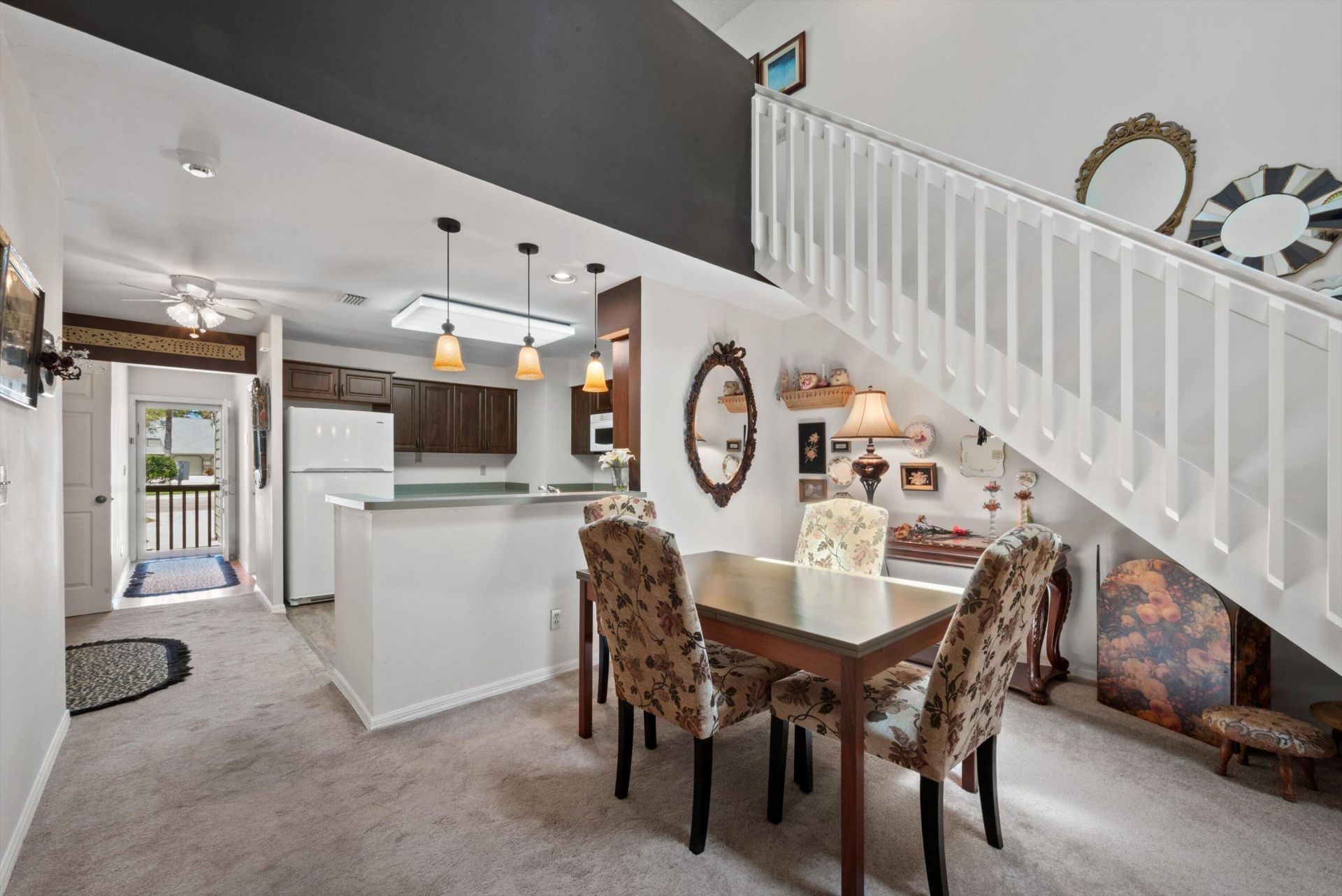 912 NE Sandalwood Place, Jensen Beach, FL 34957 Photo