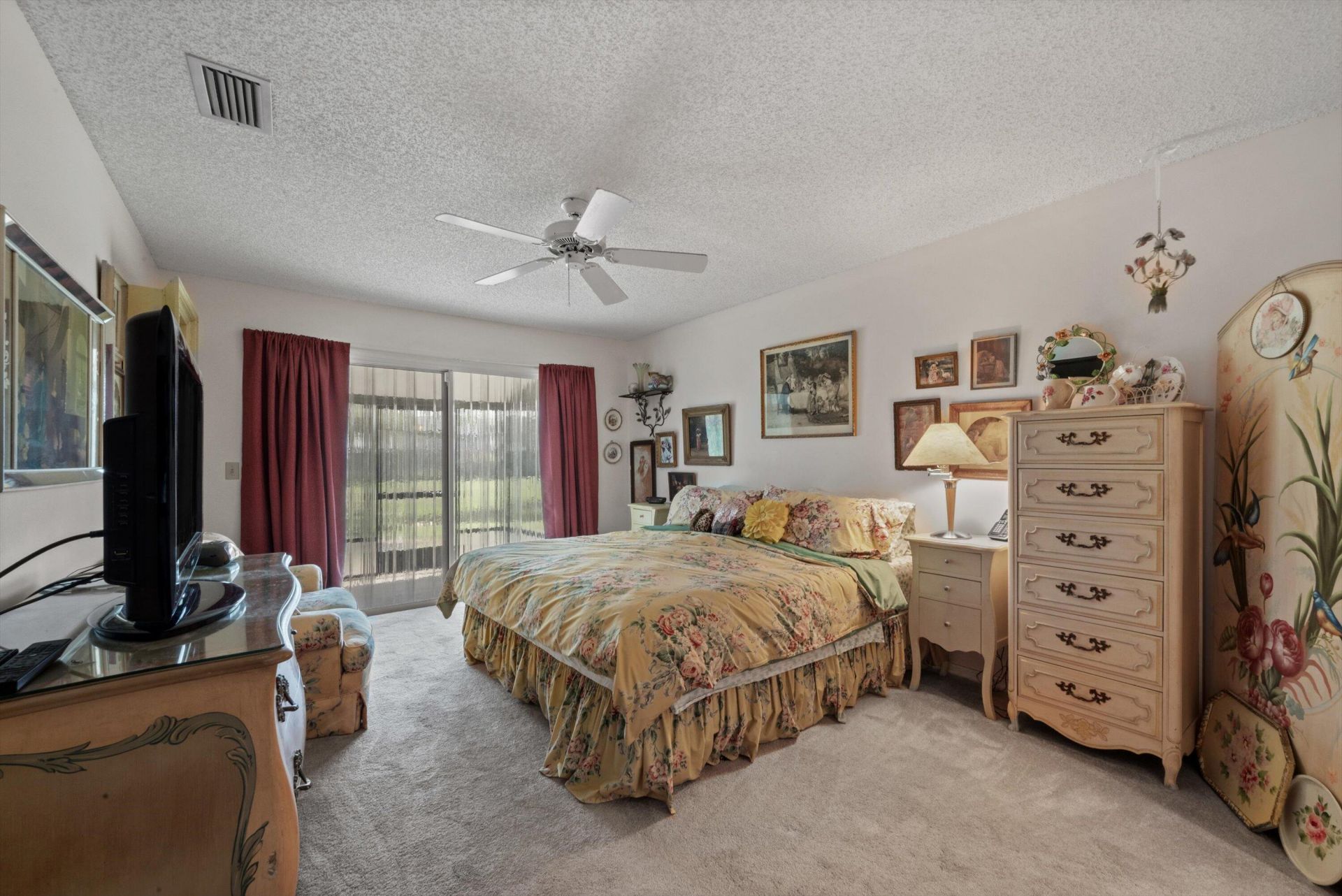 912 NE Sandalwood Place, Jensen Beach, FL 34957 Photo