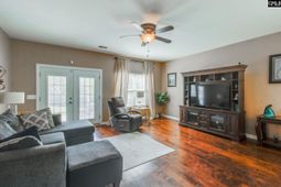 84 Privet Court photo 4