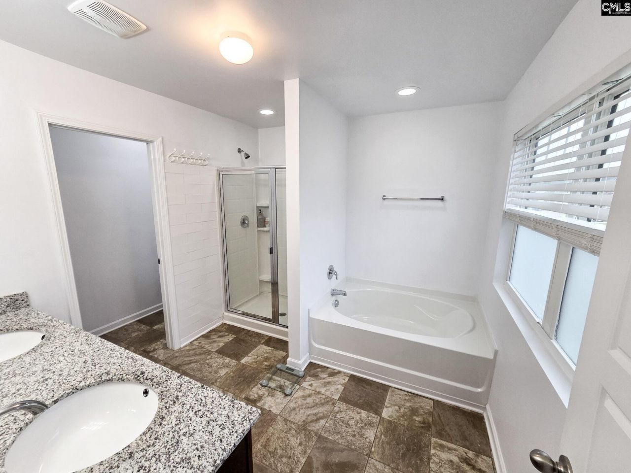 240 Bickley View Court Photo 10