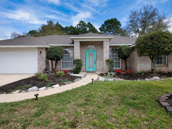 2706 Riverside Landing Drive, Navarre, FL 32566