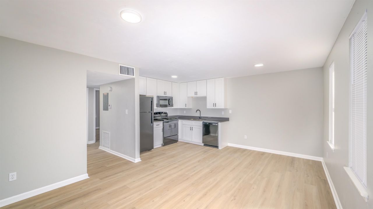 1533 S Bronough Street, Unit G-M, Tallahassee, FL 32301 Photo