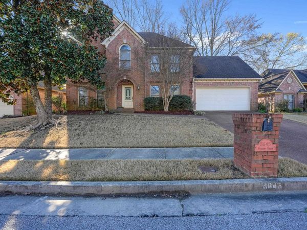 8645 MEADOW GREEN DR, Memphis, TN 38016