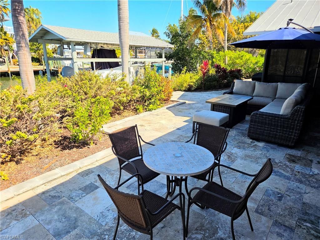 3594 Rita Ln, Saint James City, FL 33956 Photo