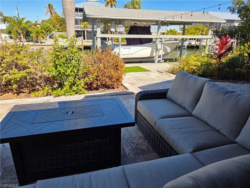 3594 Rita Ln, Saint James City, FL 33956 Photo